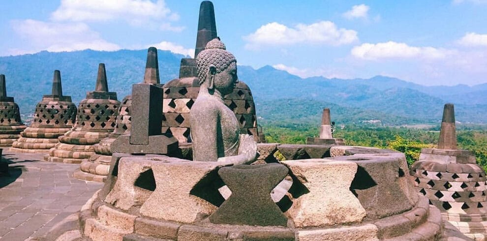 1 Hari: Borobudur, Merapi, Prambanan