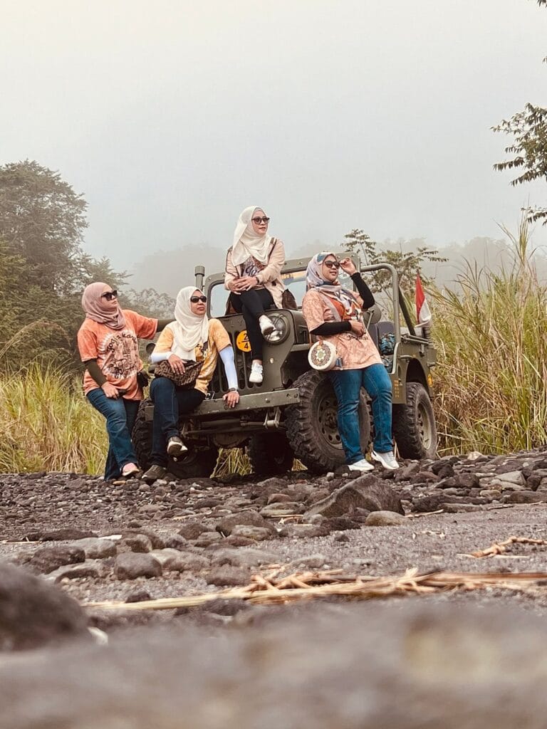 Paket Wisata Jogja 5H4M