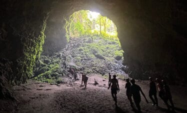 Melangkah ke Hal yang Tak Dikenal: Sehari di Goa Jomblang, Gunung Kidul