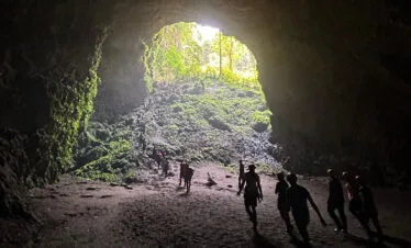 Melangkah ke Hal yang Tak Dikenal: Sehari di Goa Jomblang, Gunung Kidul
