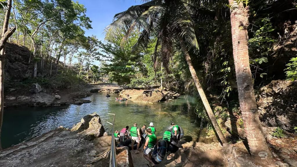 Dari Yogyakarta ke Gunung Kidul: Sehari Penuh Petualangan di Goa Jomblang dan Goa Pindul