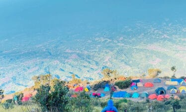 Petualangan Menanti: Hiking dan Camping di Gunung Merbabu 2H1M