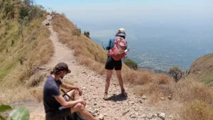 Membebaskan Keindahan Gunung Merbabu: Panduan Hiking Camping Merbabu 2H1M