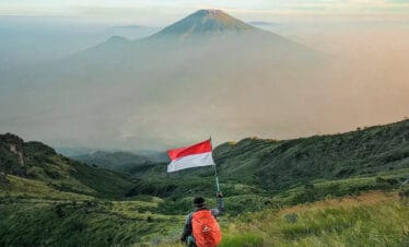 Rasakan Alam Terbaik: Hiking dan Camping di Basecamp Garung Gunung Sumbing