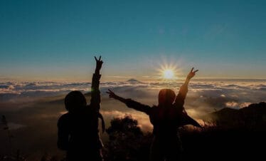 4 Hari Penuh Alam dan Petualangan: Mendaki dan Berkemah di Merbabu dan Prau