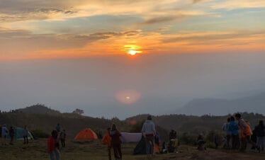 Lepaskan Jiwa Petualangmu: Mendaki dan Berkemah di Merbabu dan Prau Selama 4 Hari